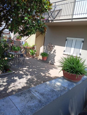 Marco - camere con bagno privato vicino al centro Foligno
